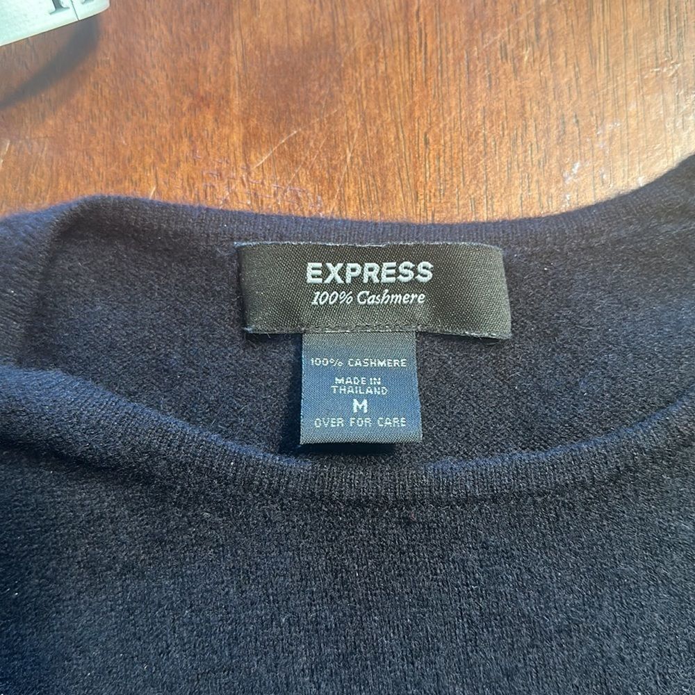 Express sweater M (4075) - Picture 5 of 6